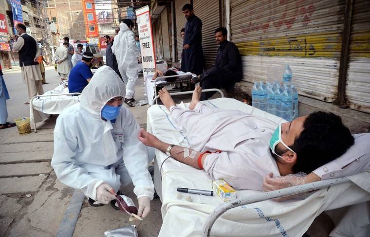 Погибшие от COVID-19 пакистанские медики получат статус мучеников за веру