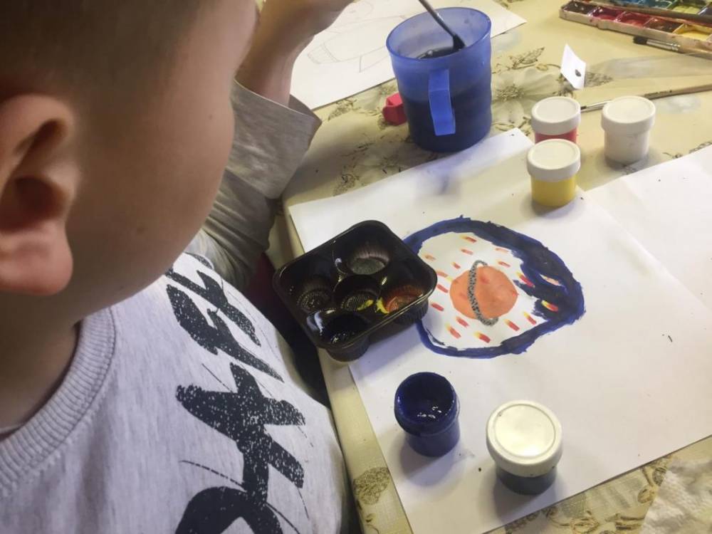 Московские активисты в период изоляции проводят онлайн-занятия по живописи для школьников