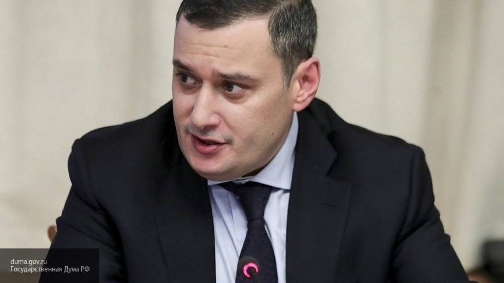Депутат ГД предложил повысить штрафы за оскорбления для граждан и юрлиц