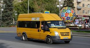 Водители маршруток в Волгограде потребовали от властей разрешения на работу