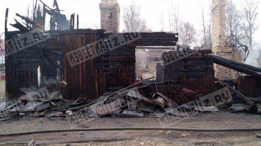 Один человек спасся от пожара под Петербургом, где погибли шесть детей