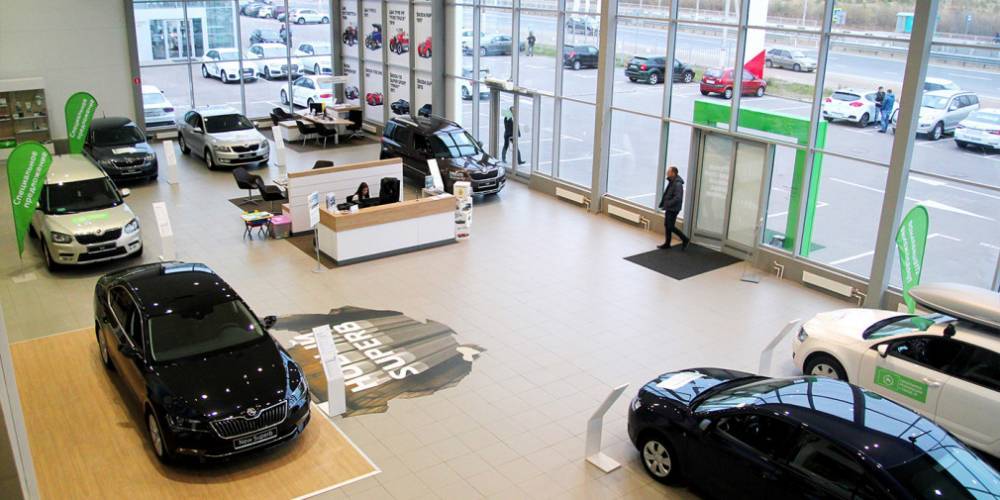 Аналитики спрогнозировали падение продаж автомобилей в России на 30%
