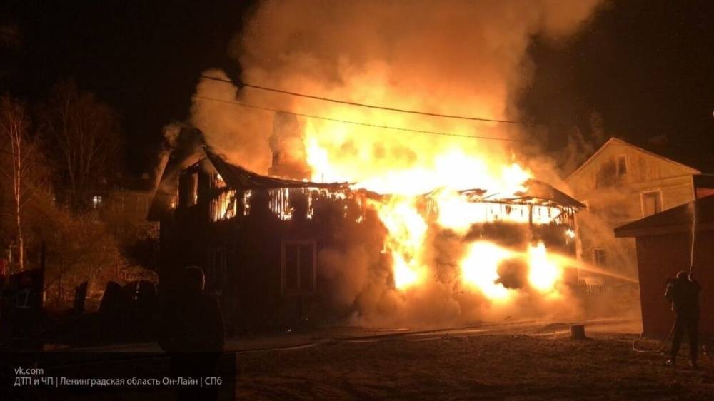 Семья из восьми человек могла сгореть из-за неисправной проводки в доме под Выборгом
