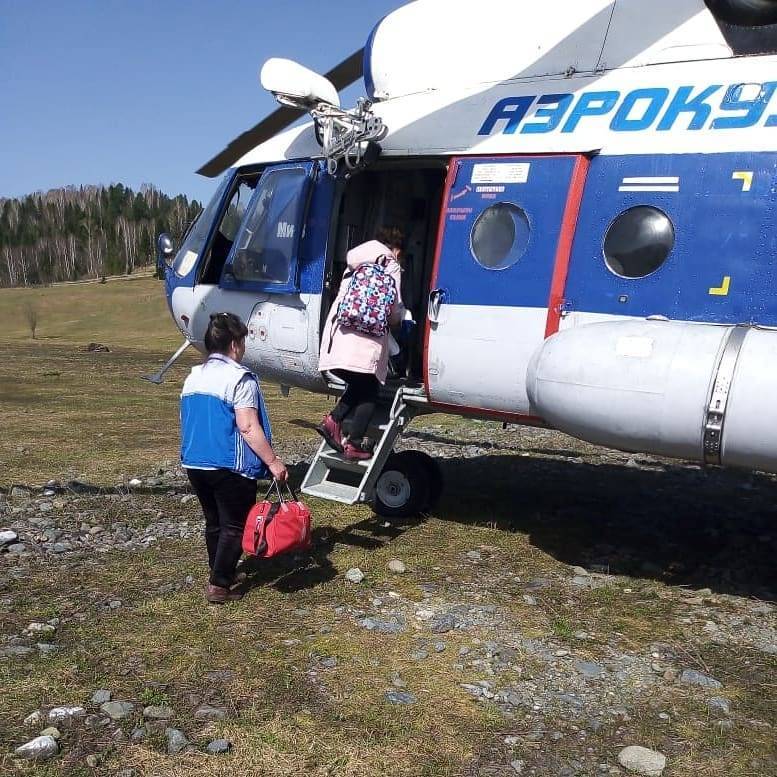 В Кузбассе восьмимесячного ребёнка доставили в больницу вертолётом