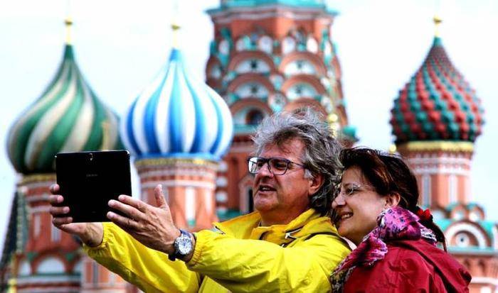 Европейские туристы массово собрались в Россию