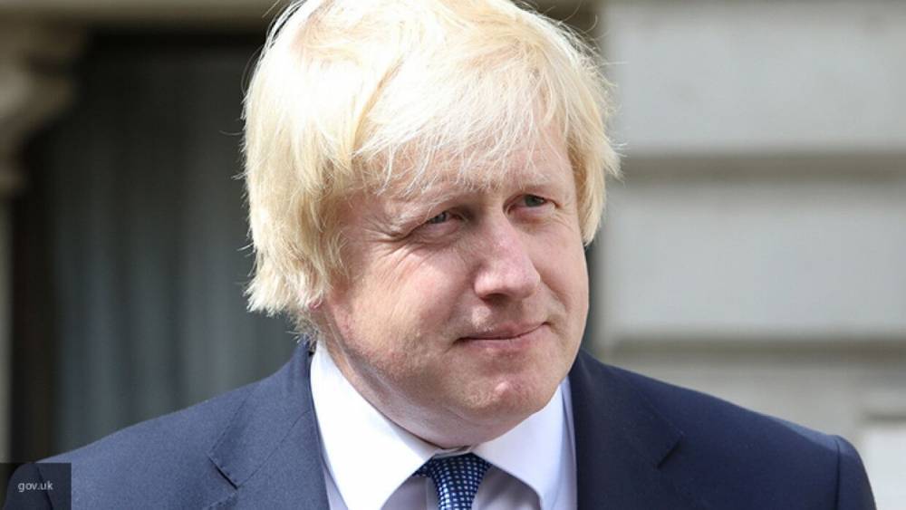 Британский премьер Борис Джонсон сообщил о рождении сына