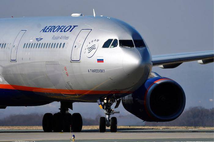«Аэрофлот» намерен вернуть пассажирам ваучеры на перелет вместо денег за билеты на отмененные рейсы
