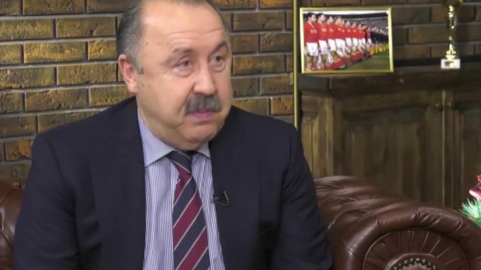 Валерий Газзаев предлагает досрочно завершить сезон РПЛ