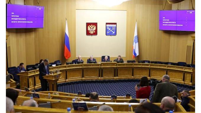 Представители ЛДПР в парламенте Ленобласти отказались учитывать мнение "удаленщиков"