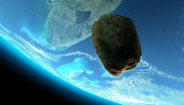 Ученый рассказал о летящем к Земле крупном астероиде