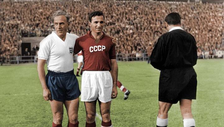 Английский фотохудожник раскрасил архивные фотографии сборной СССР