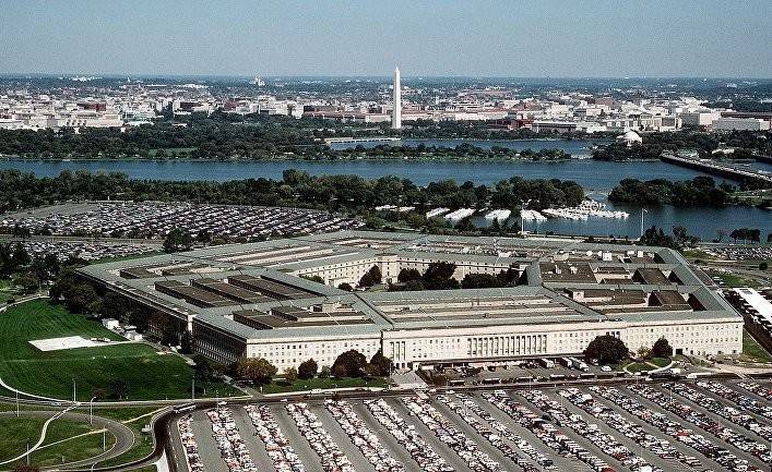 CNN: Пентагон замораживает строительные проекты за пределами США