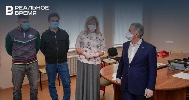 Игрок «Ак Барса» Яруллин принял участие во встрече Минниханова с волонтерами