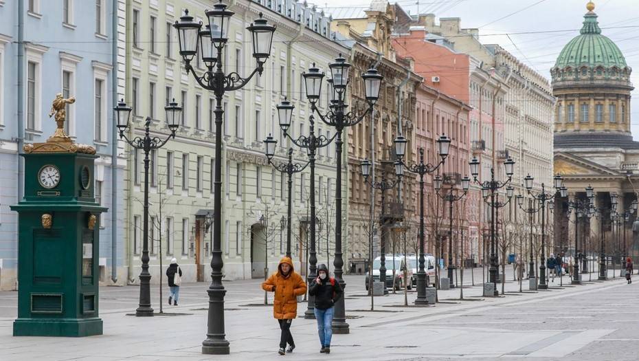 Смольный ответил на заявление о числе бессимптомных зараженных в Петербурге