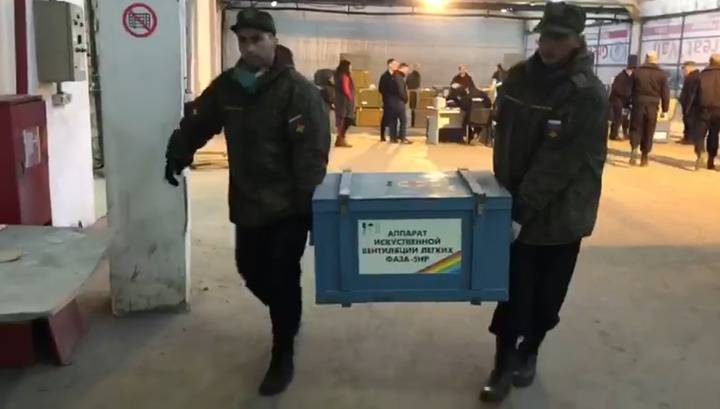 Задержание торговавших сломанными аппаратами ИВЛ мошенников сняли на видео