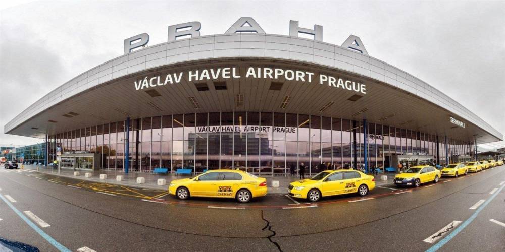В МИД отреагировали на заявления о прибытии в Прагу россиянина с ядом