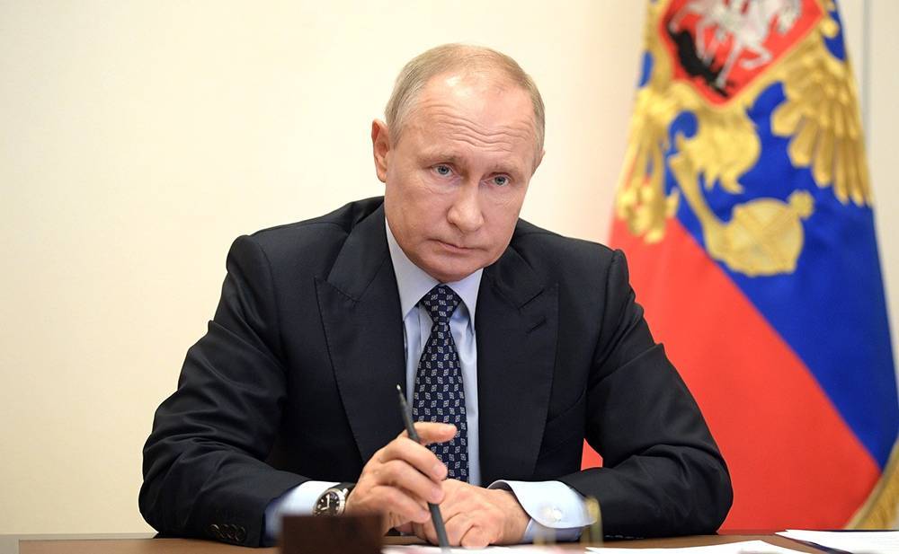 Путин обсудил с членами Совбеза ситуацию с коронавирусом в регионах