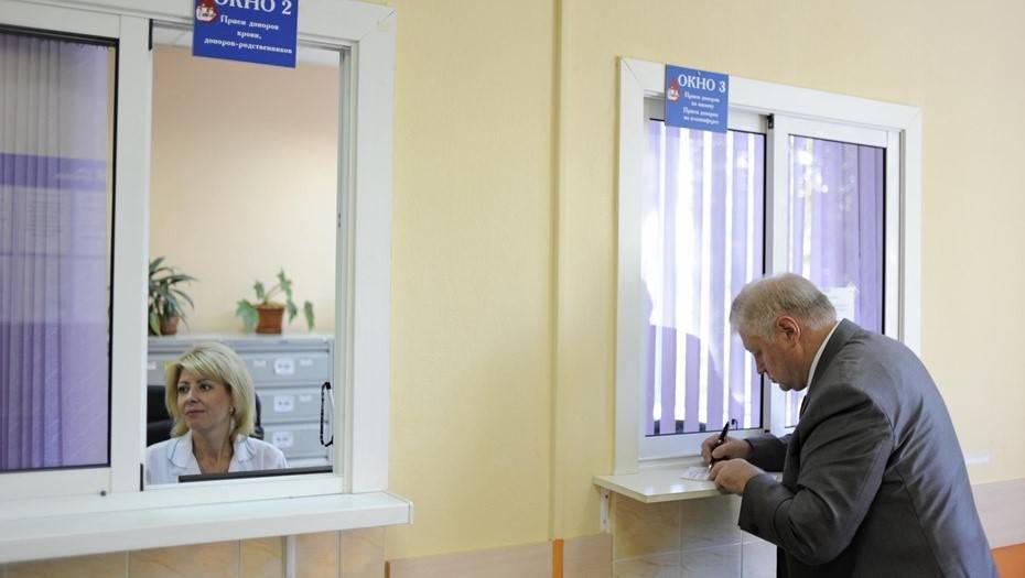 Петербургские больницы возобновили плановые медосмотры