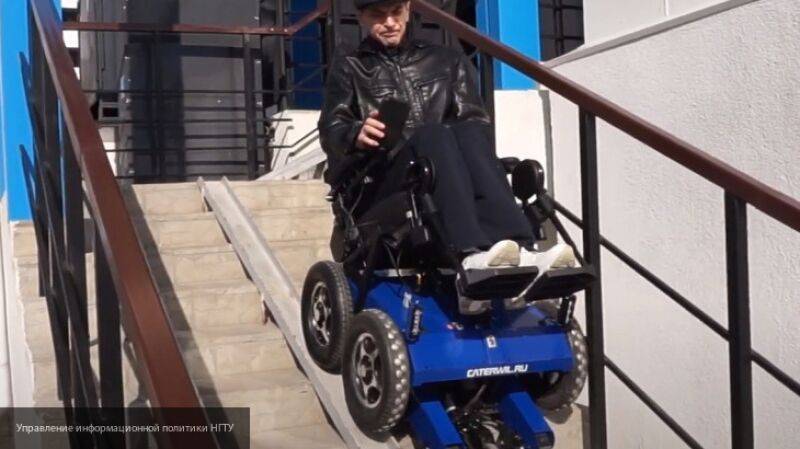 Инженер из Новосибирска создал первую в мире инвалидную коляску-ступенькоход