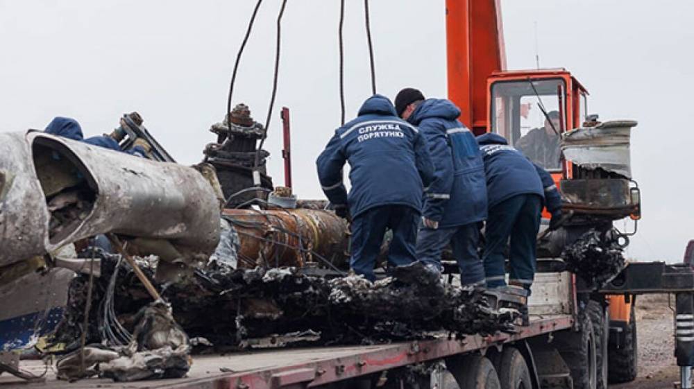 Захарова усомнилась в открытости дела MH17
