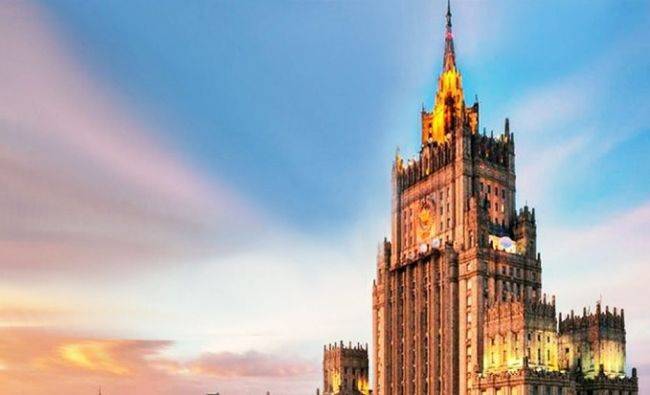 МИД России: Париж и Берлин толкают Киев к срыву Минских договоренностей
