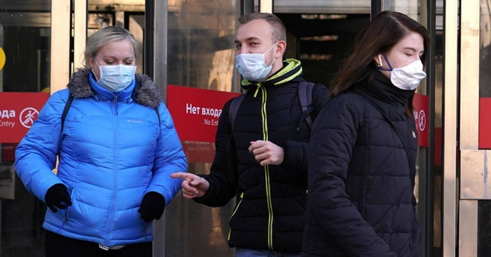 Около половины новых заболевших коронавирусом в Москве младше 45 лет