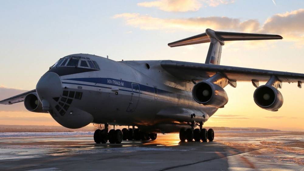 Россия создала авиагруппировку для помощи Сербии в борьбе с коронавирусом