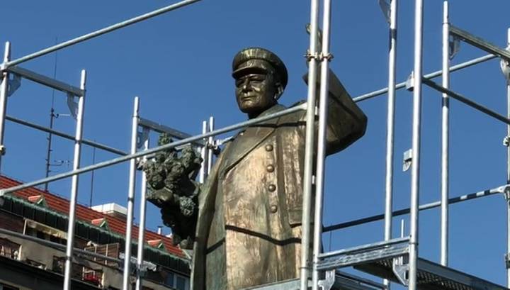 В Праге памятник маршалу Коневу сняли с пьедестала