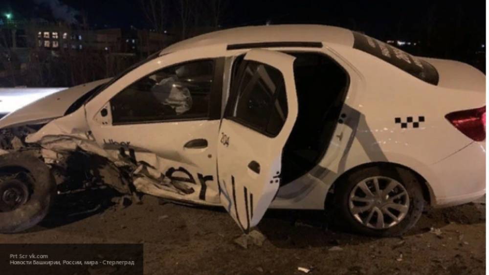Два пассажира такси пострадали из-за пьяного водителя на Audi в Уфе
