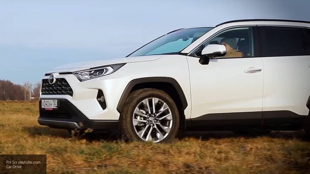 Toyota повысила цены на свои модели в России