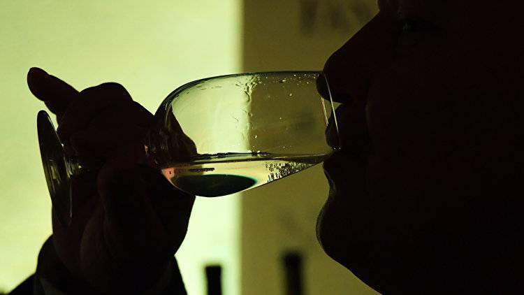 В Минпромторге РФ рассказали о продаже алкоголя в период пандемии