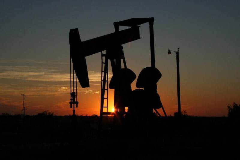 Нефтепромышленность США требует ввода санкций против России
