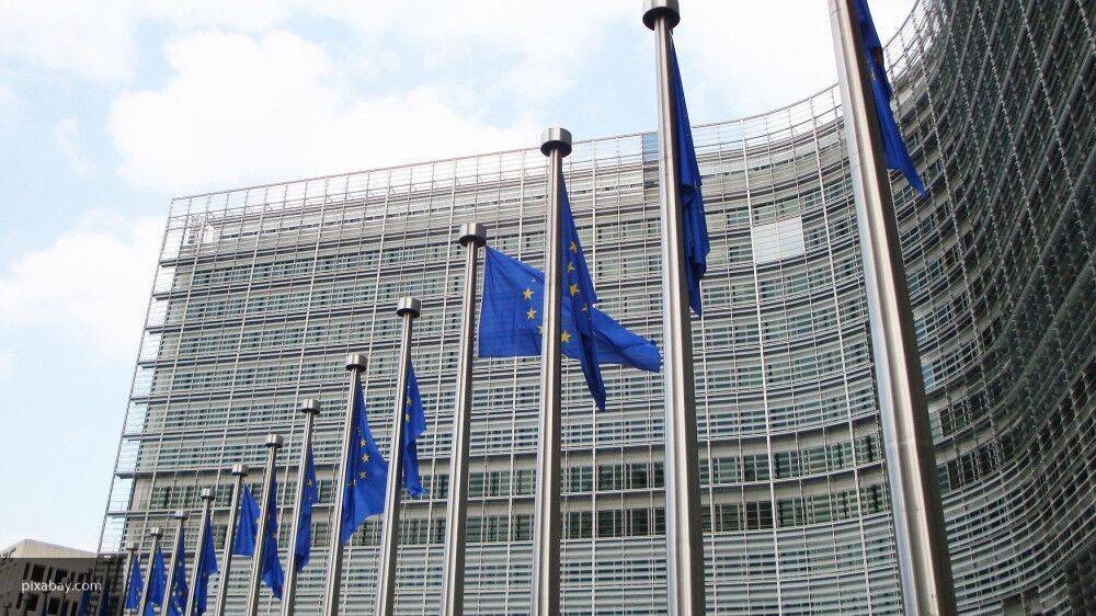 Журналисты The Telegraph призвали ЕС объединиться в мировой борьбе с COVID-19