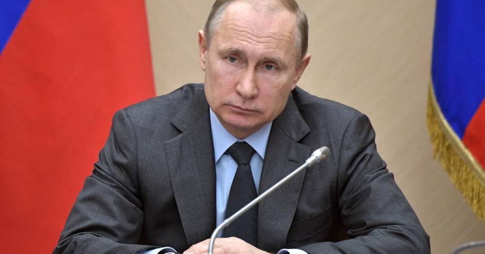Путин подписал закон об онлайн-продаже лекарств