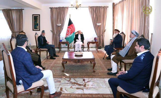 В Афганистане Гани и Абдулла готовы договориться и поделить власть