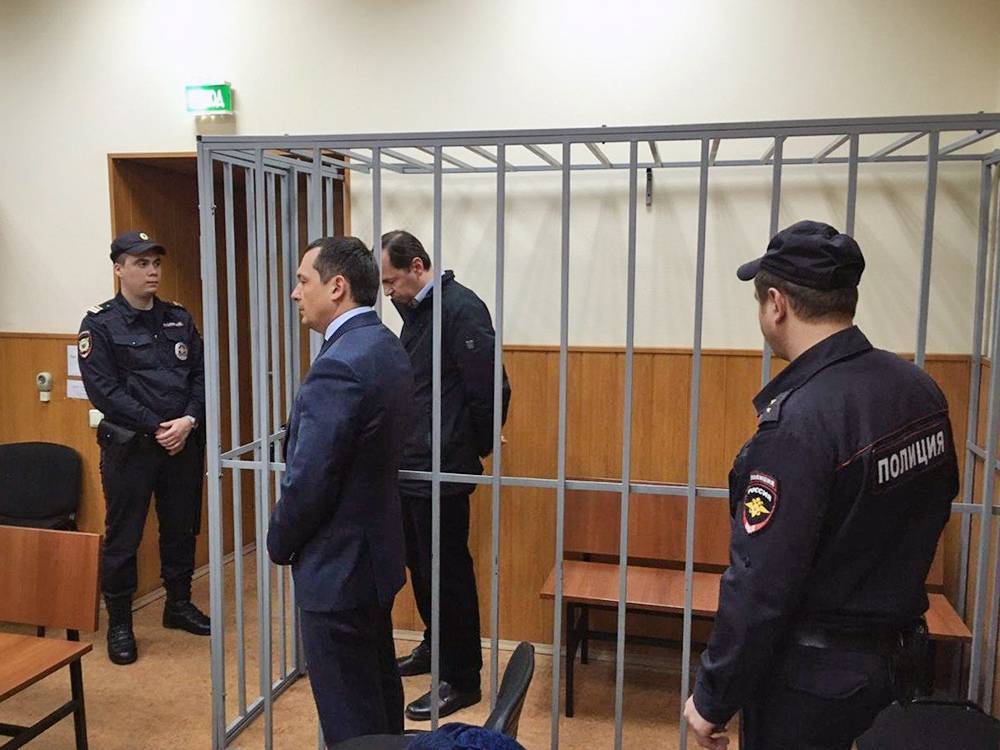 Двух генералов МВД арестовали по делу о коррупции
