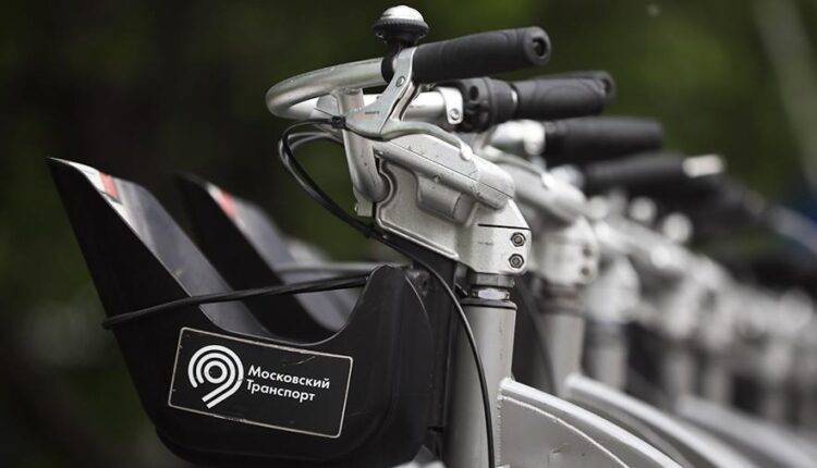 Собянин анонсировал бесплатный велопрокат для курьеров и волонтеров