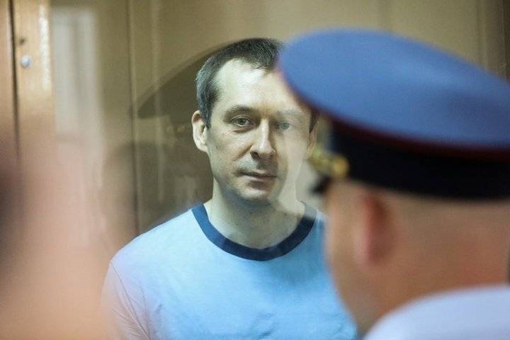 Адвокаты потеряли полковника Захарченко в столичном СИЗО