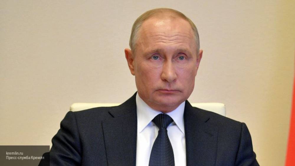Песков заявил, что Путин не беспокоится о колебаниях рейтинга