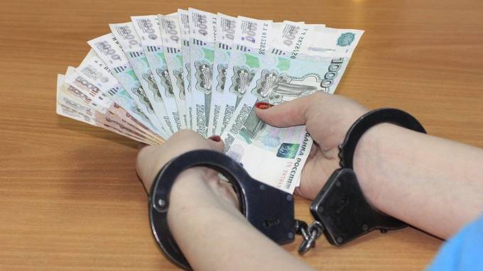 В России выросло число осуждённых за крупные взятки