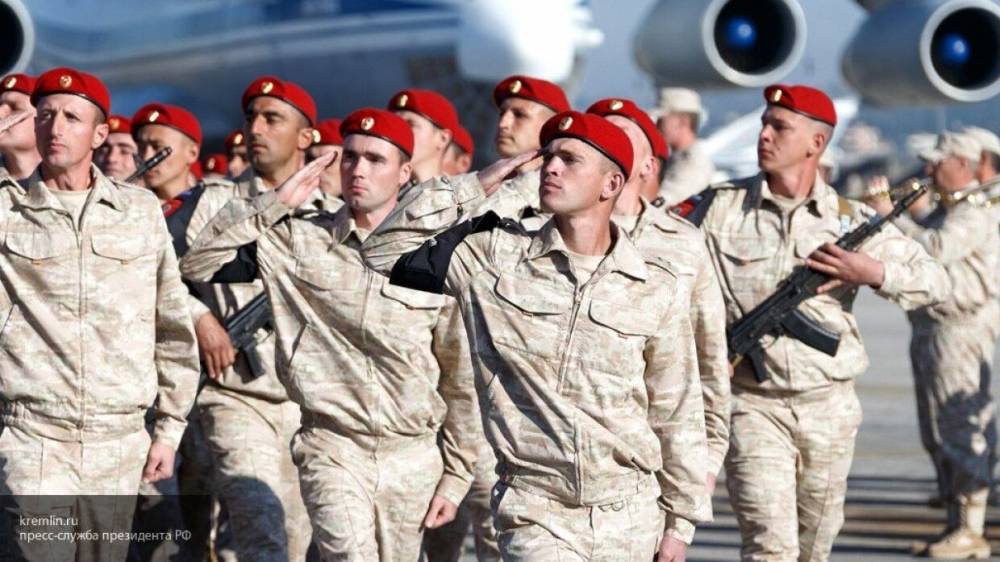 Российские военные проводят дезинфекцию объектов и территории авиабазы Хмеймим в САР