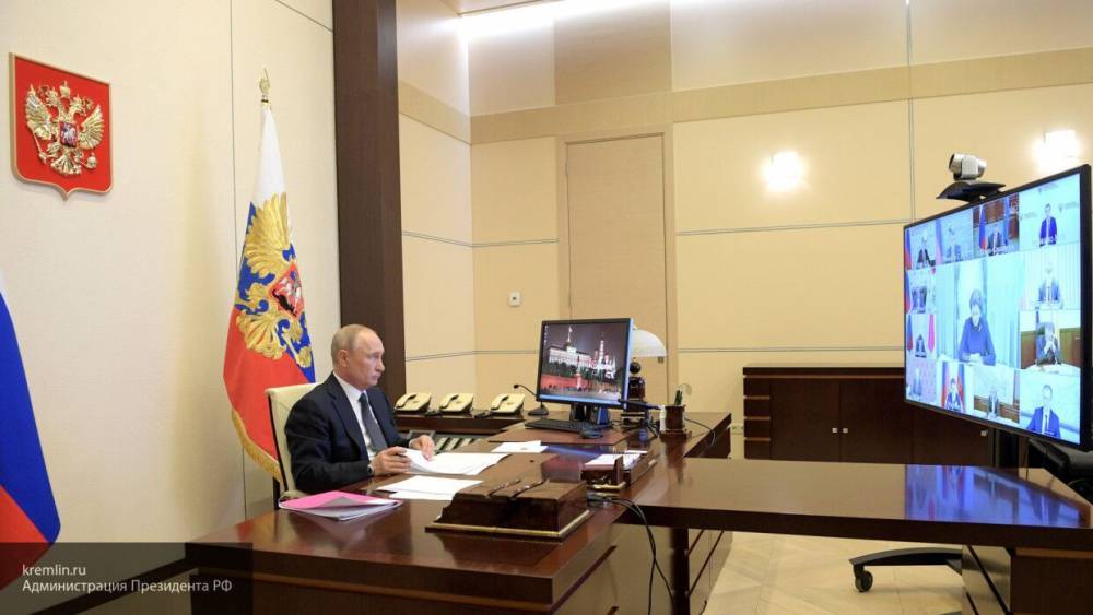Песков сообщил о совещании Путина с правительством по экономическим вопросам