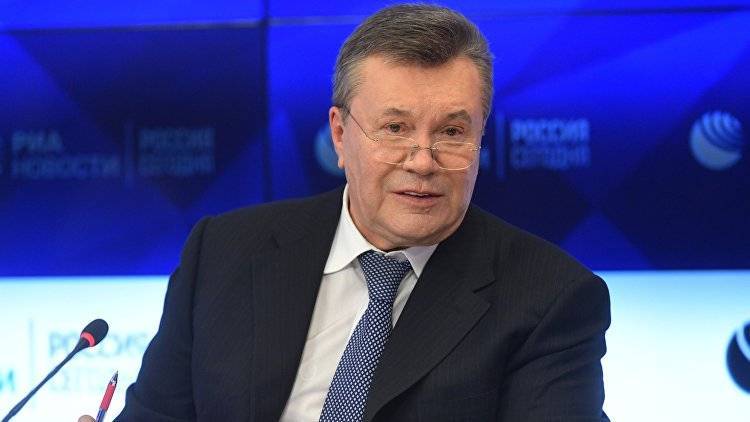 Янукович готов рассказать суду о "потере Крыма"
