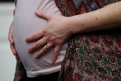 Женщина узнала о своей беременности незадолго до родов благодаря синему унитазу