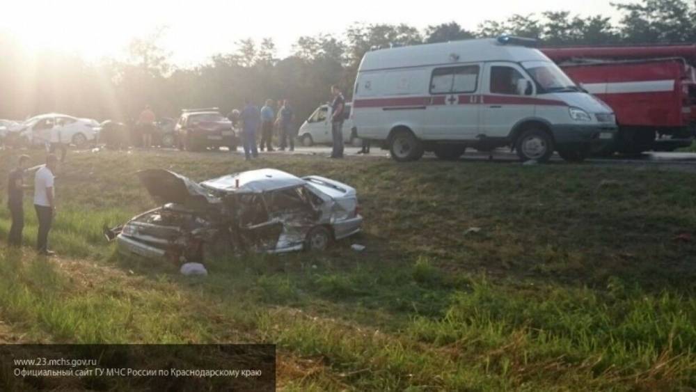 Два человека стали жертвами смертельного ДТП с участием отечественных авто на Кубани
