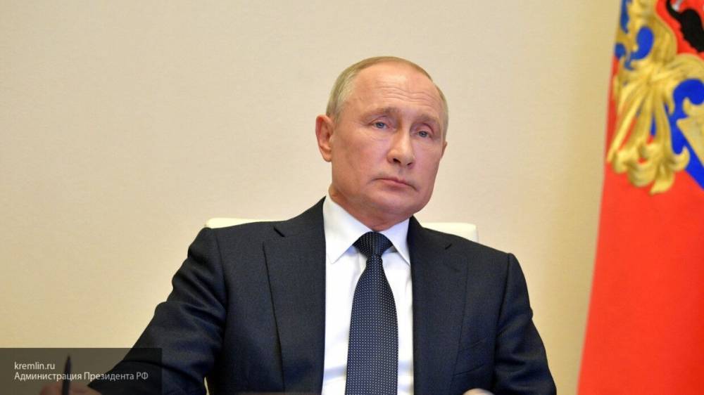 Путин отметил сплоченность россиян в борьбе с коронавирусом