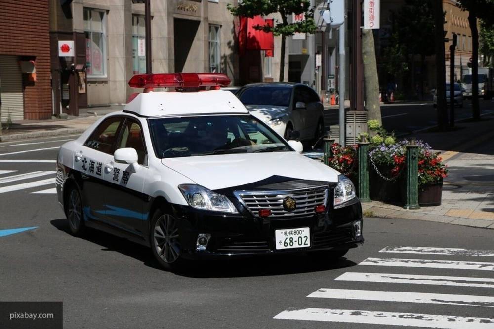 Злоумышленник нанес ножевое ранение полицейскому в Токио