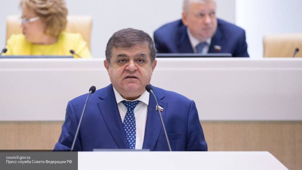 Сенатор Джабаров отреагировал на призыв Верховной рады "усилить давление" на РФ