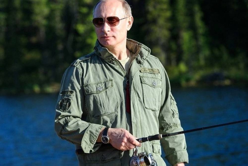 Путин пожелал волонтеру по коронавирусу поймать щуку на 20 кг