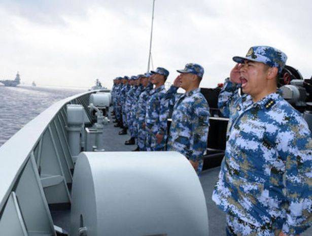 Китай наподдал американцам в районе Парасельских островов